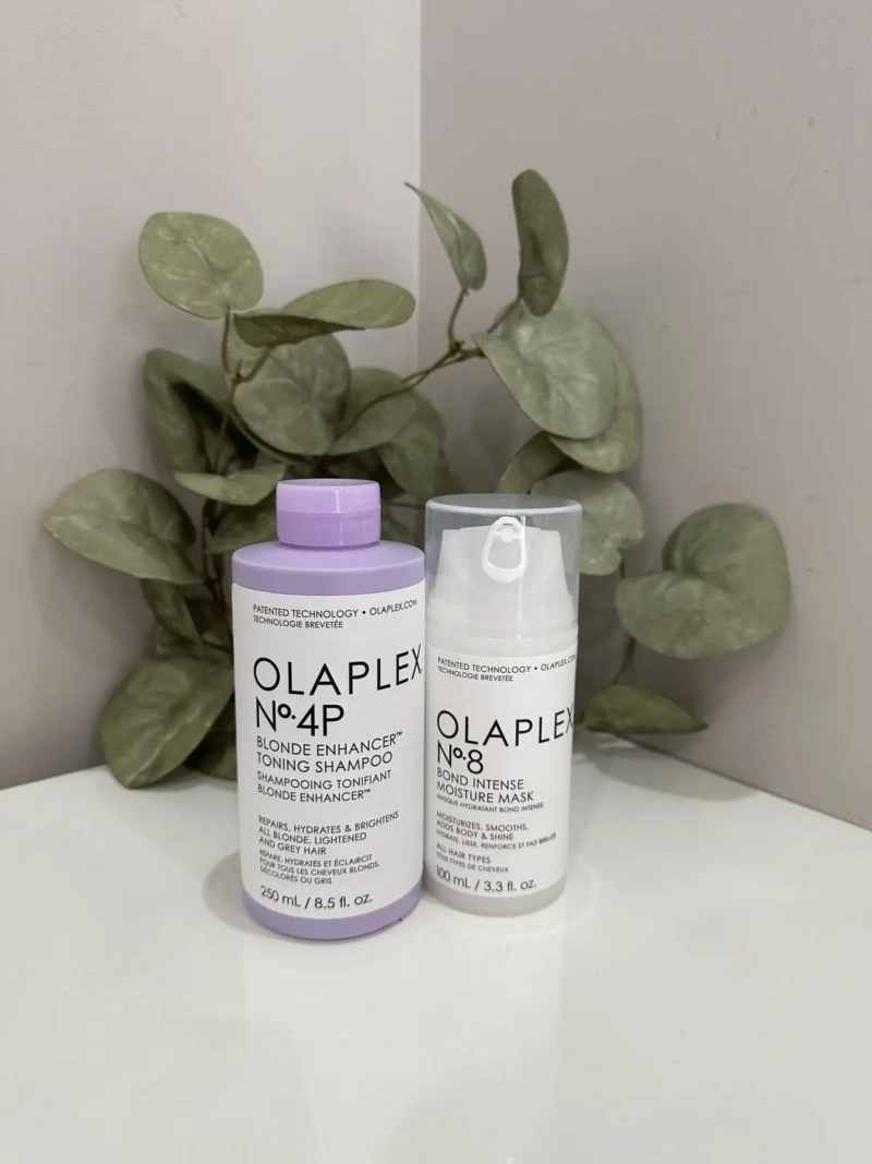 Le duo Olaplex n°4P et n°8 est idéal pour les cheveux clairs