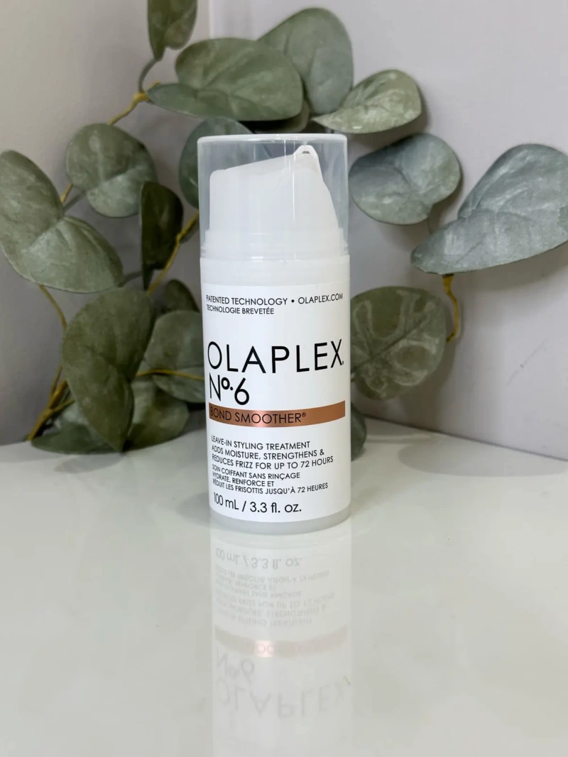 Olaplex n°6 est un soin coiffant sans rinçage