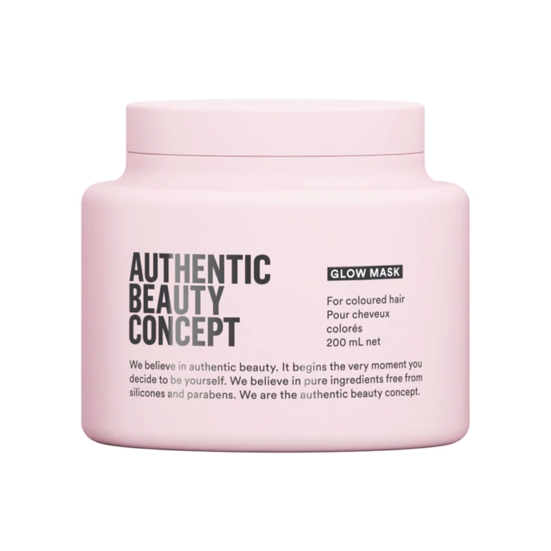 Le masque brillance authentic beauty concept hydrate et démêle les cheveux tout en apportant un shot de brillance.